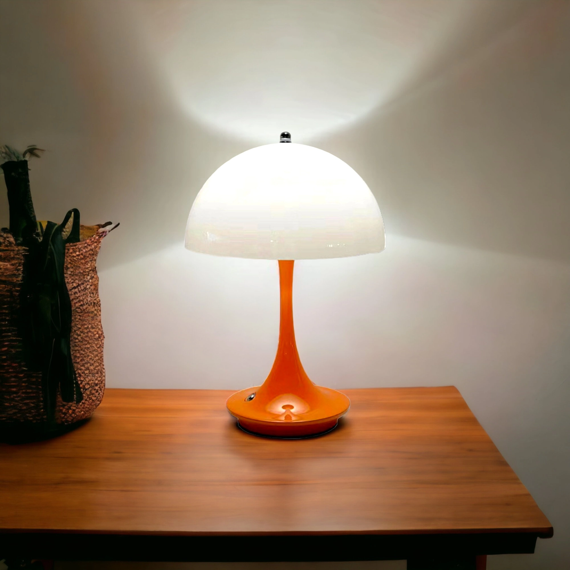 Lampe de table rechargeable orange, lampe sans fil, RGB Multicolor Touch  Dimmable lampe de table pour restaurant, lampe de table de chambre, lampe  de bureau / SEAVERDE - Italie, Produits Neufs 